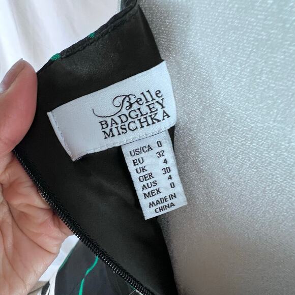 Badgley Mischka Women's Gracen Lily Floral Print Organza Prom Events Gown Size 0 - Picture 10 of 13